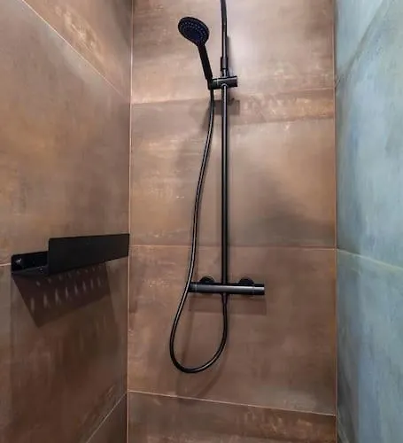 Of The Kings-szmaragd Apartament